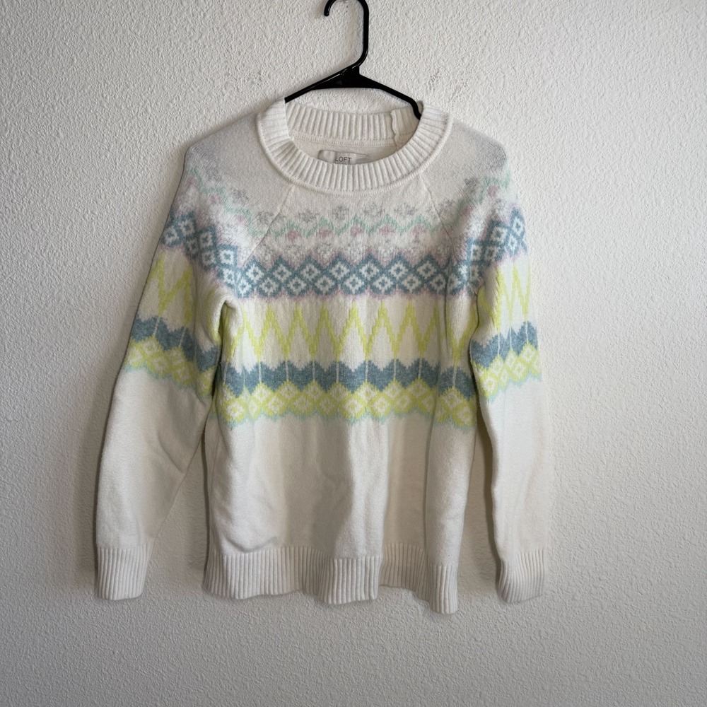 LOFT Sweater Womens Medium Cream Pastel Fair Isle Tight‎ Knit Ribbed Winter Wear